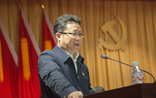 宜化集團召開2019年慶?！拔逡弧眹H勞動節(jié)暨表彰大會(圖12)