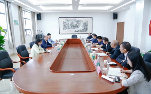 湖北省應(yīng)急管理廳黨委副書記、副廳長(zhǎng)楊愛東到宜化實(shí)訓(xùn)基地現(xiàn)場(chǎng)調(diào)研(圖3)