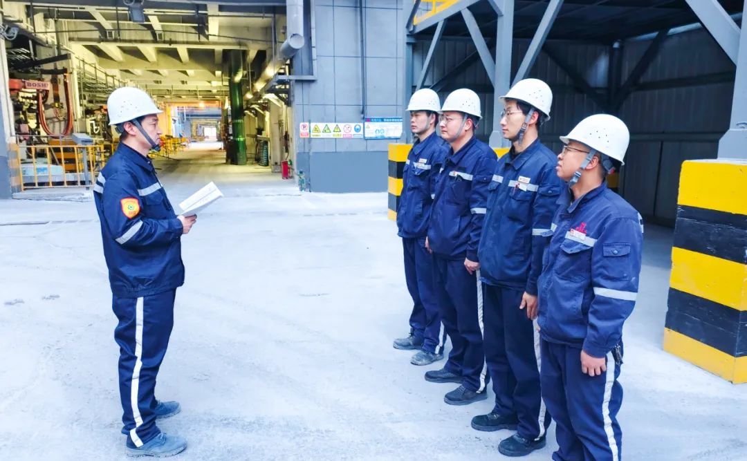 新疆宜化電石車間二一班：強化班組建設(shè)，筑牢基層基石(圖4)