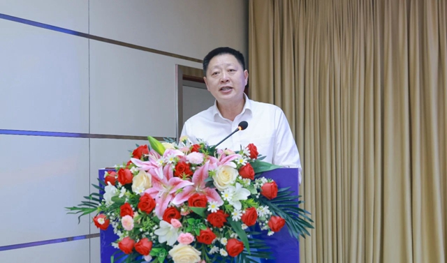 增值引領(lǐng)共贏疆來！2024宜化宜冠滴品牌戰(zhàn)略發(fā)布會在新疆輪臺縣成功舉行(圖2)