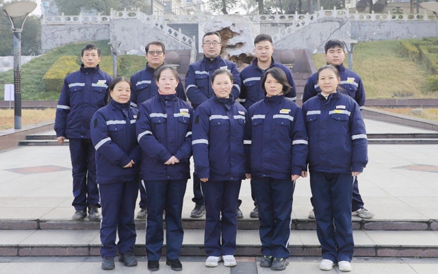 喜報！全國表彰，股份公司猇亭片區(qū)電解四班榜上有名！(圖1)